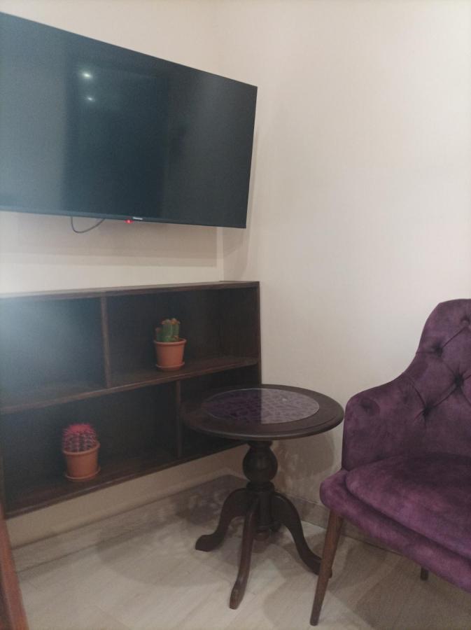 Apartamento Chorni Vivtsy Chernivtsi Exterior foto