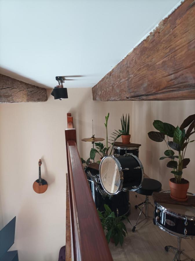 Apartamento Chorni Vivtsy Chernivtsi Exterior foto